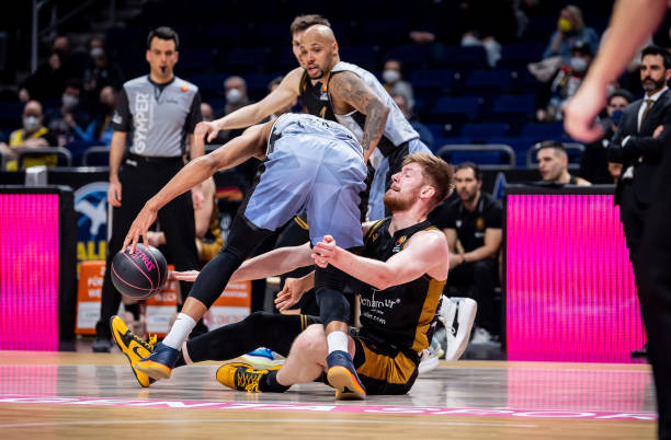 两位球员名 两位球员名